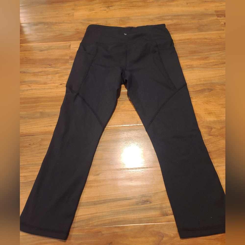 Muuv capris